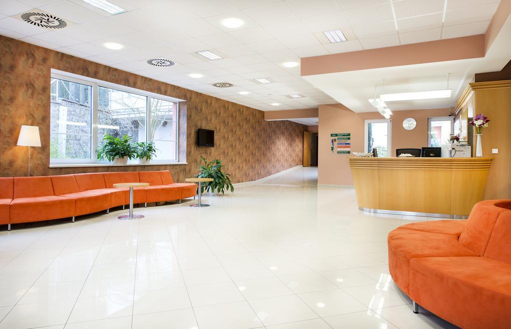 Akademie Готель Chocerady